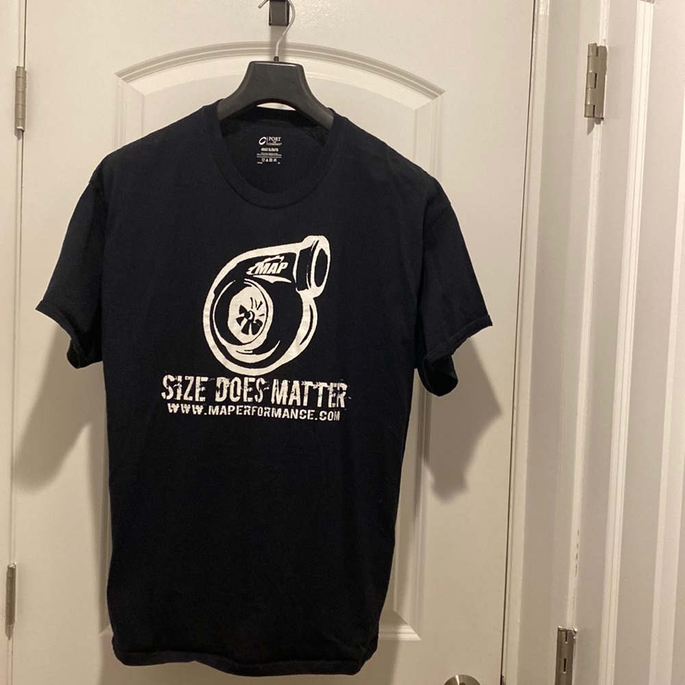 Men’s short sleeve tee 100% cotton made in Honduras.